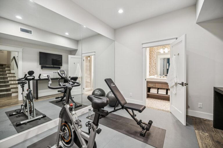 204-1042-cowper-street.88517.p5k.090